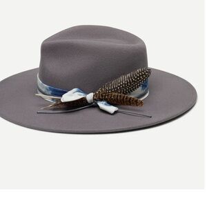 NEW ! RARE Wyeth feathered rancher hat
